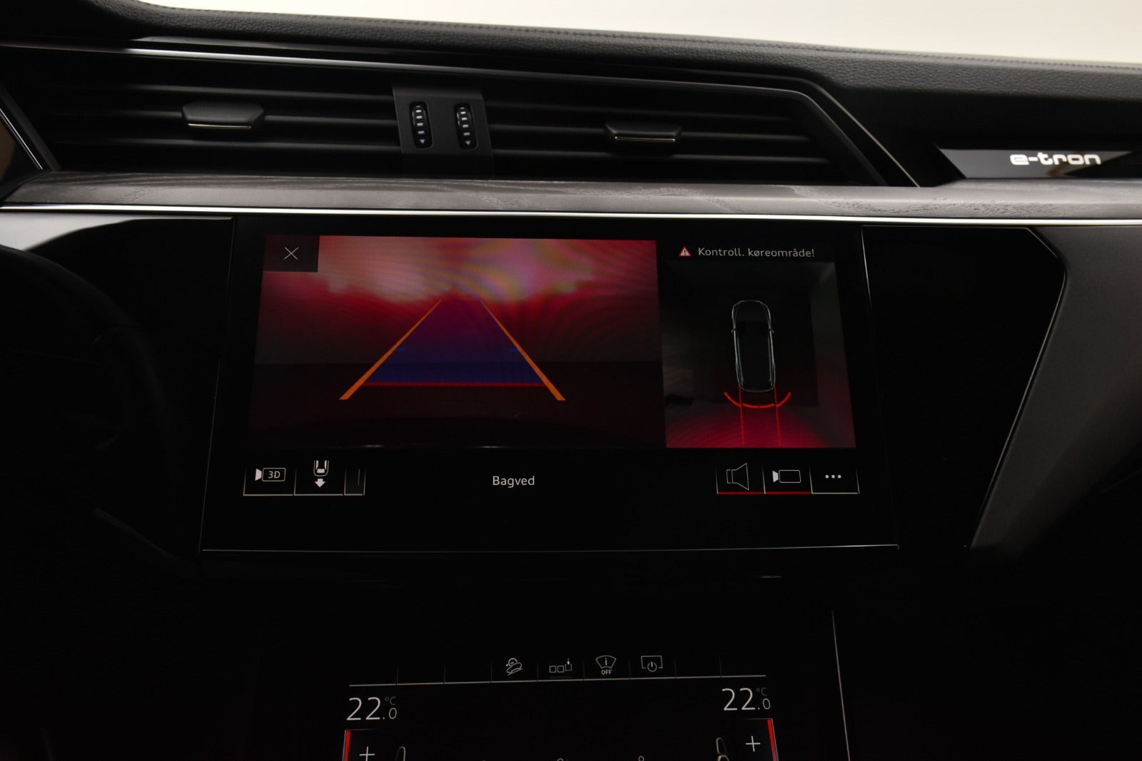 Sort Audi e-tron fra 2020