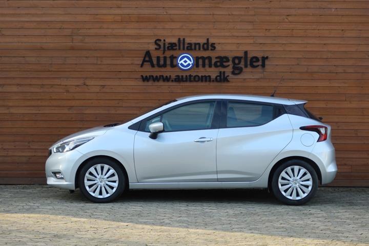 Sølv Nissan Micra fra 2018