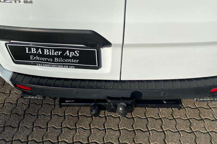 Hvid Ford Transit Custom 300 L2 fra 2022