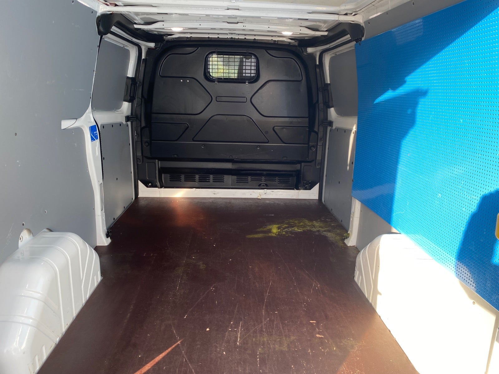 Hvid Ford Transit Custom 300 L2 fra 2022