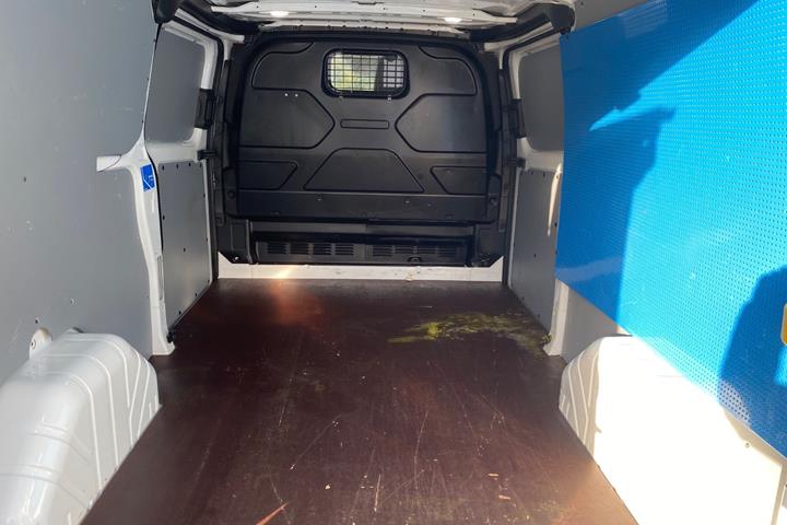 Hvid Ford Transit Custom 300 L2 fra 2022