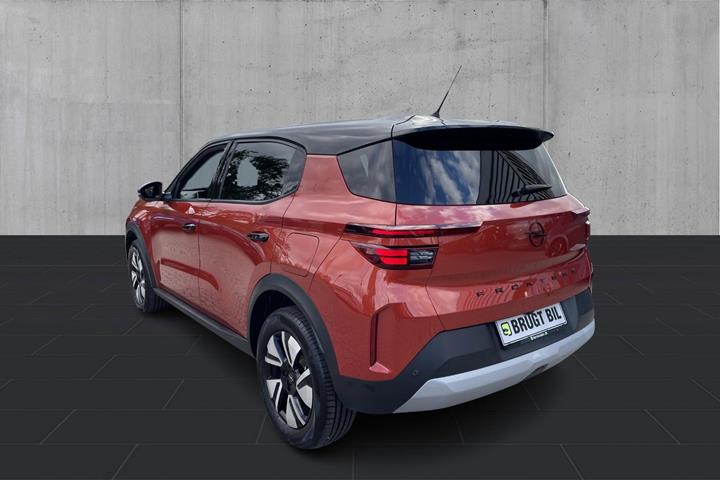 Orange Opel Frontera fra 2025