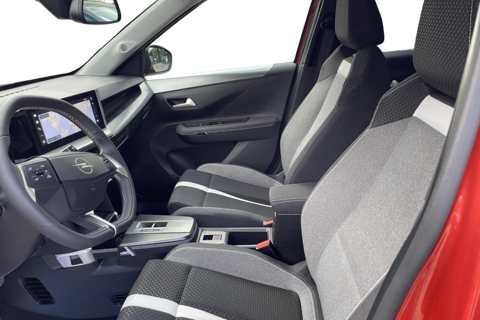Orange Opel Frontera fra 2025