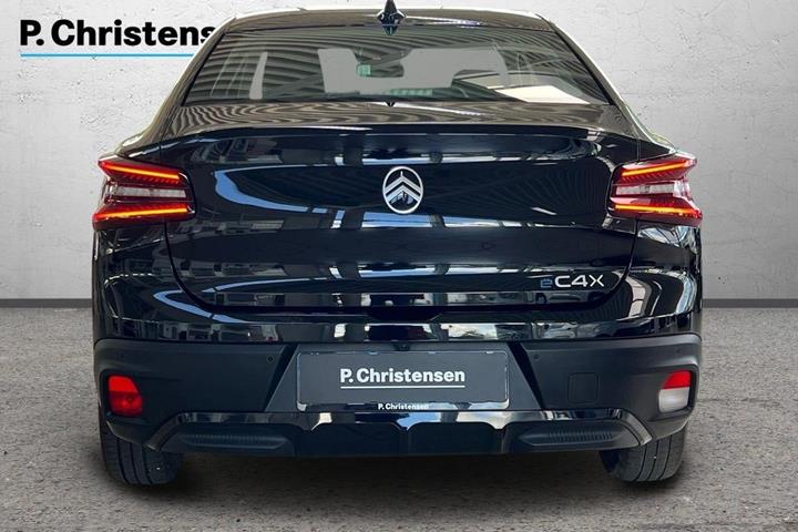 Sort Citroën ë-C4 X fra 2025