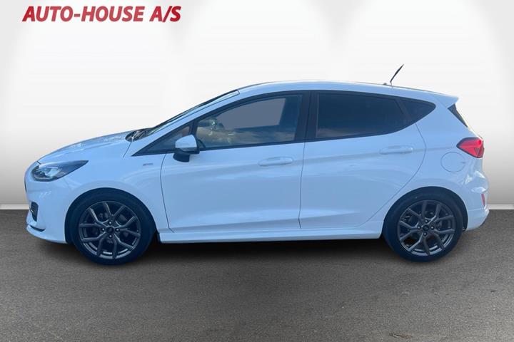 Hvid Ford Fiesta fra 2022