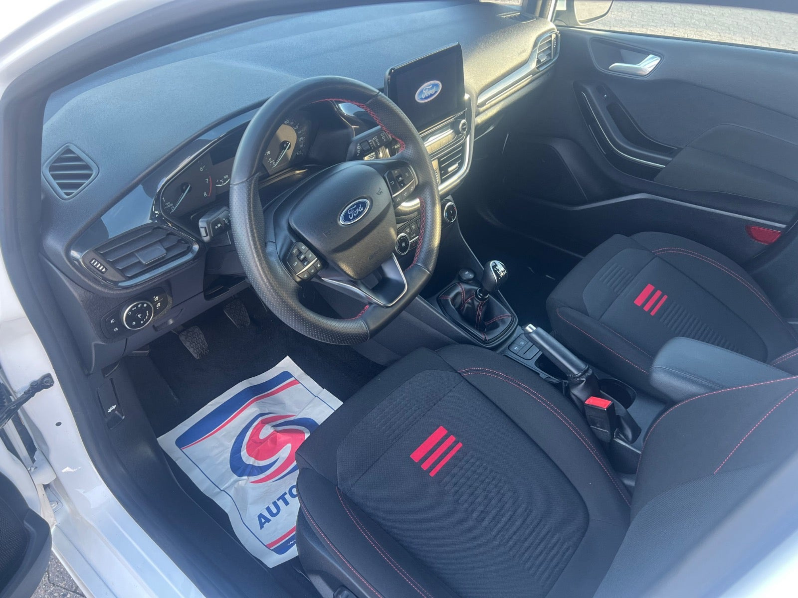Hvid Ford Fiesta fra 2022