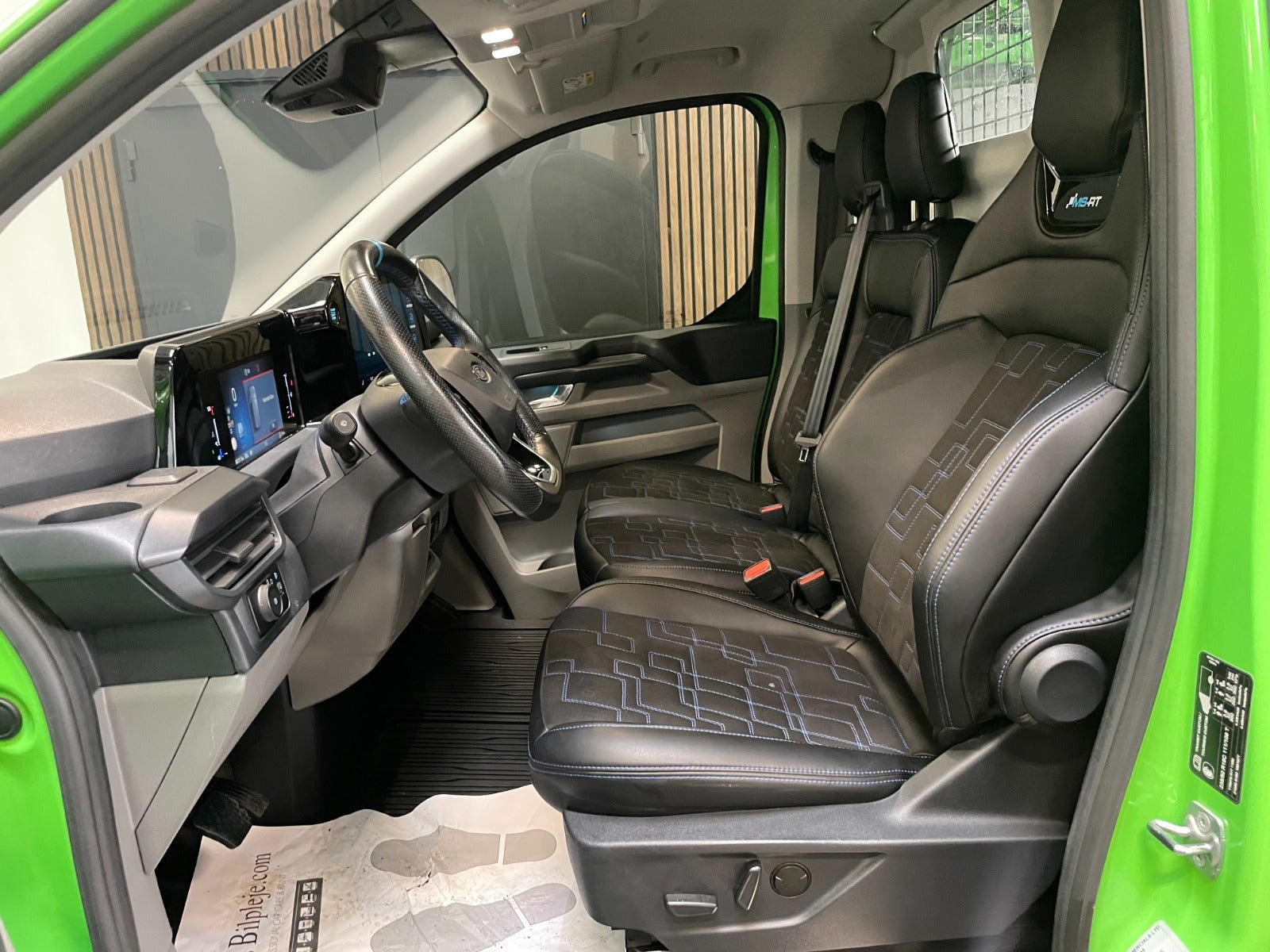 Grøn Ford Transit Custom 300 L2 fra 2025