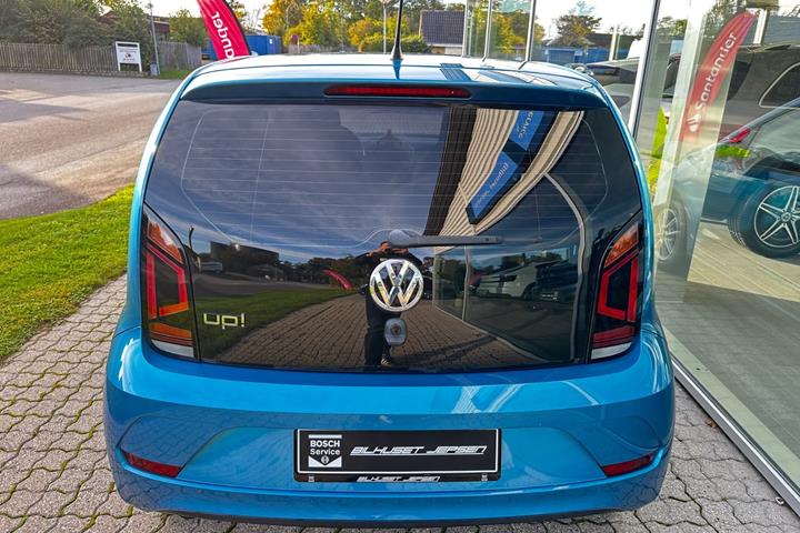 Blå VW UP! fra 2018