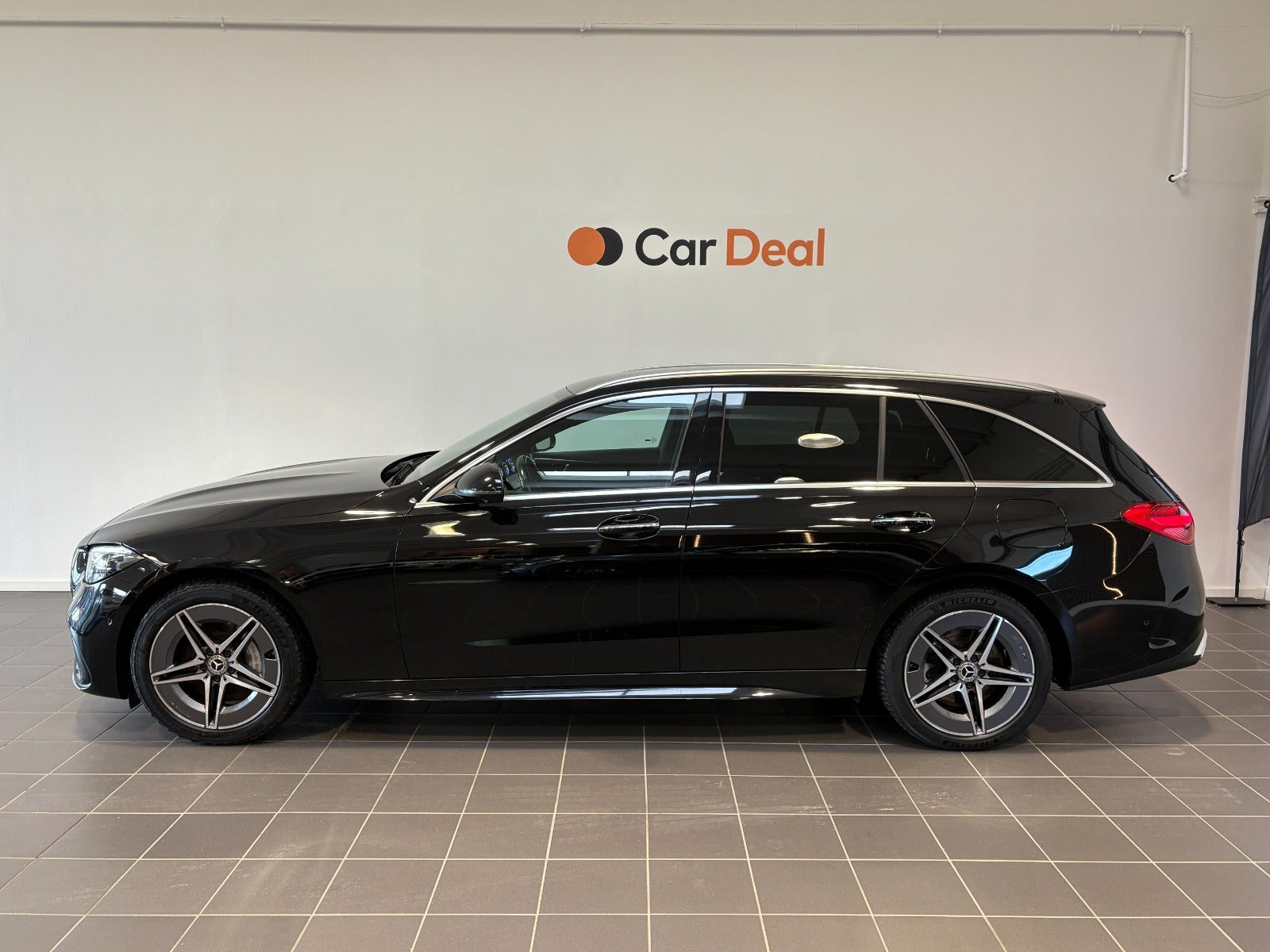 Sort Mercedes C300 e fra 2022