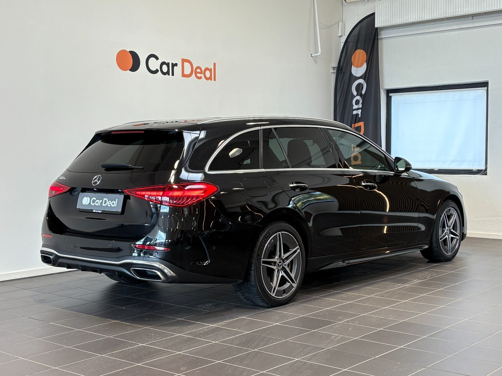 Sort Mercedes C300 e fra 2022