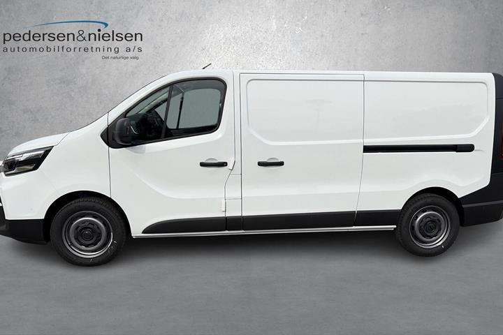 Hvid Nissan Primastar fra 2026