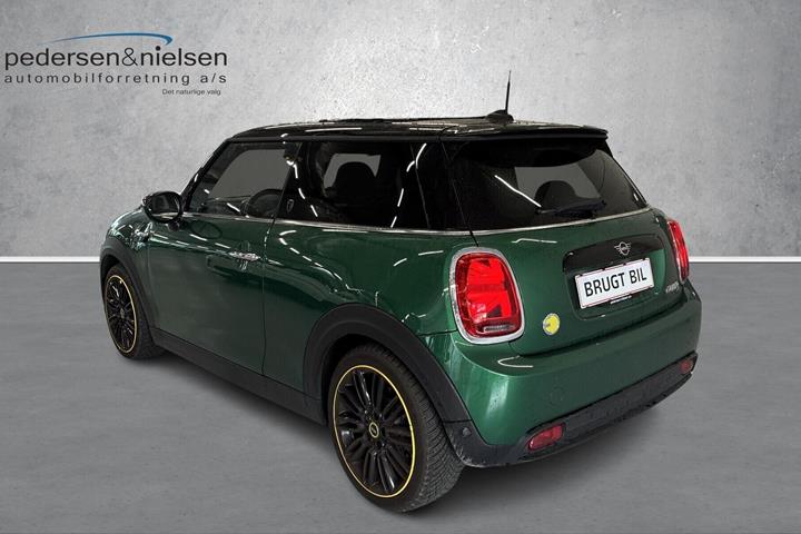Grøn Mini Cooper fra 2023