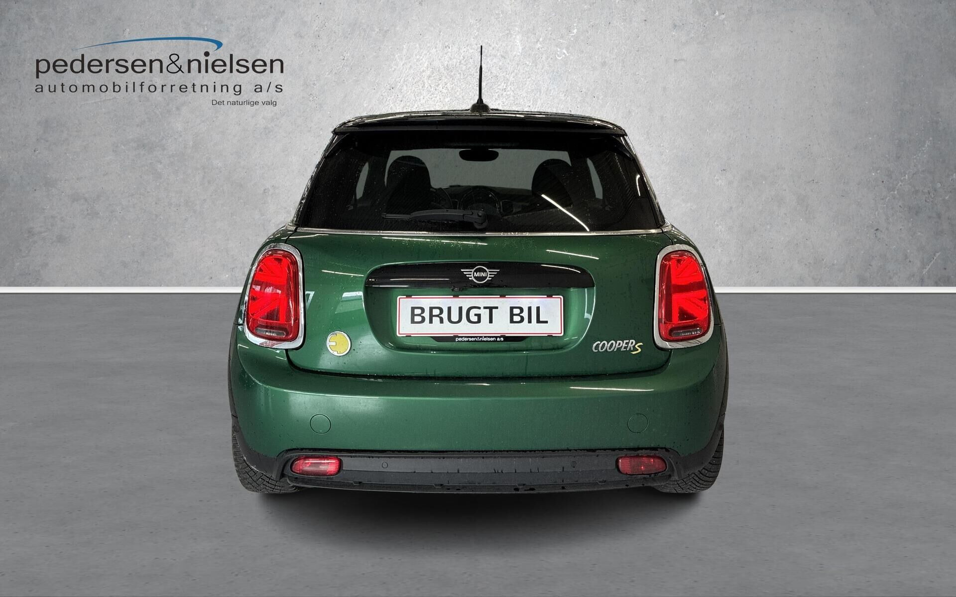 Grøn Mini Cooper fra 2023