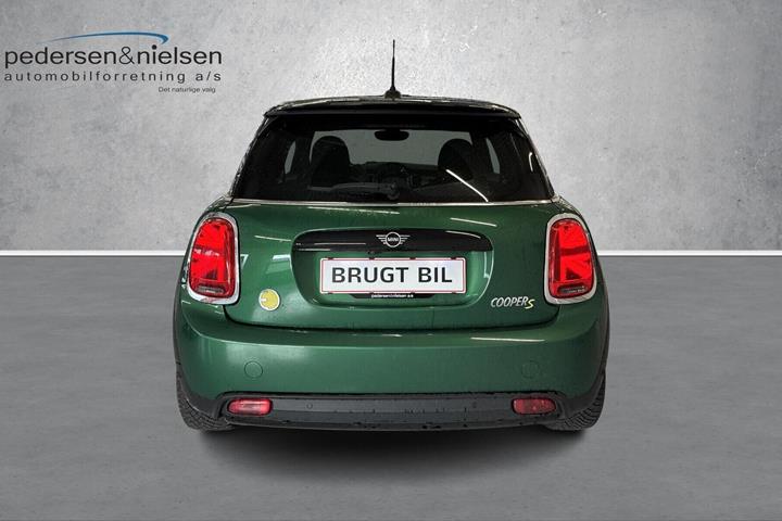 Grøn Mini Cooper fra 2023