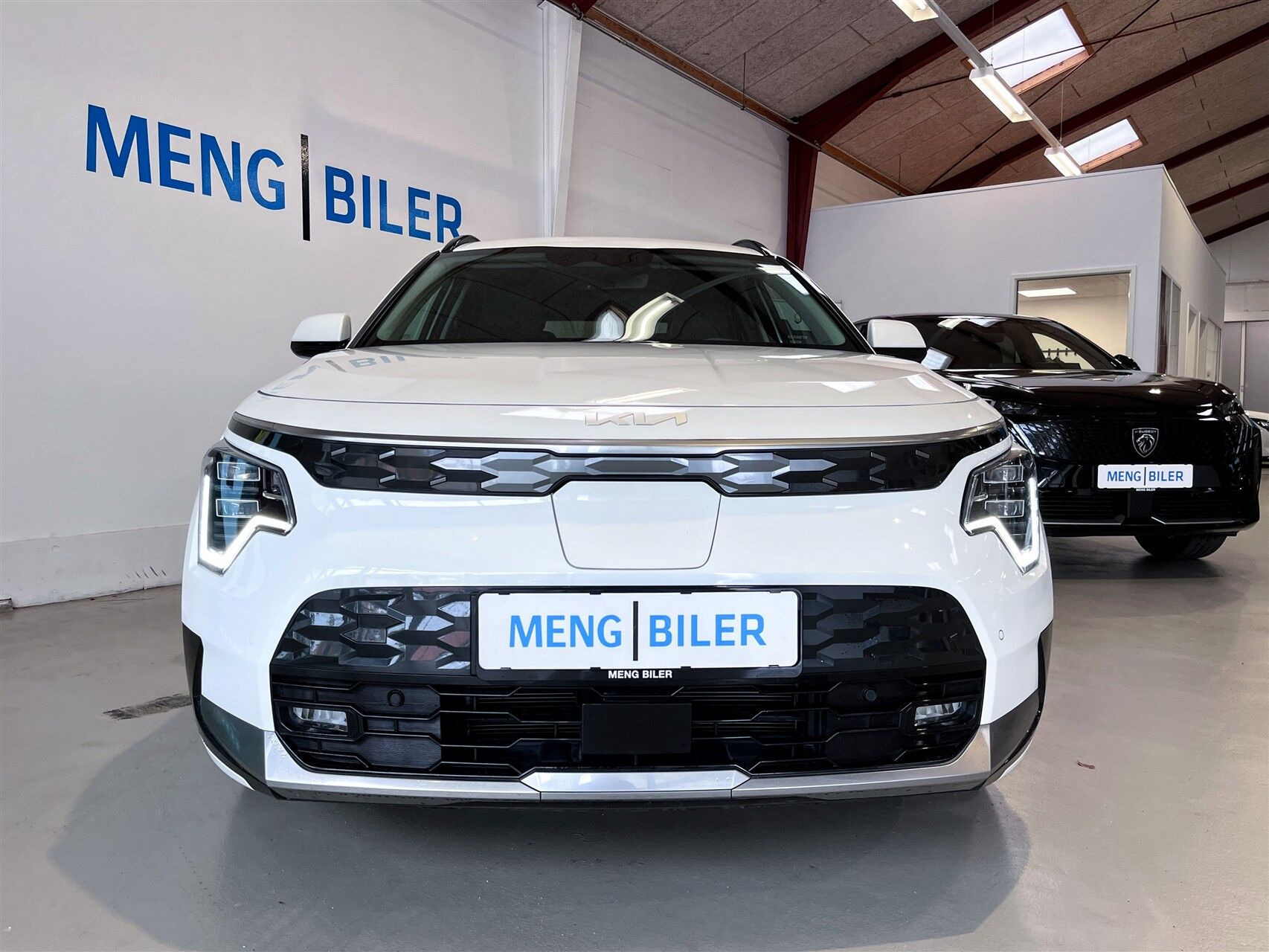 Hvid Kia Niro EV fra 2025
