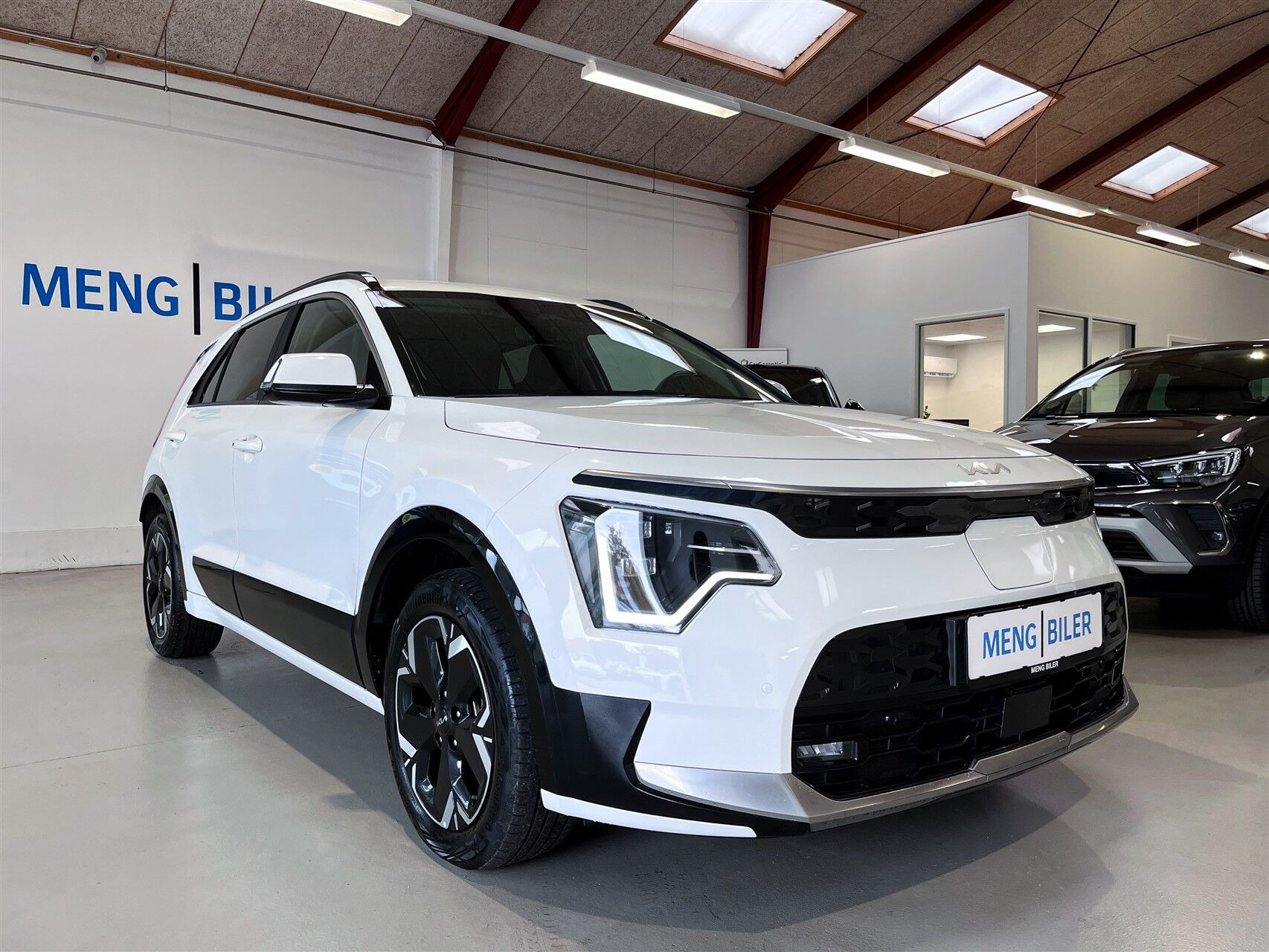 Hvid Kia Niro EV fra 2025