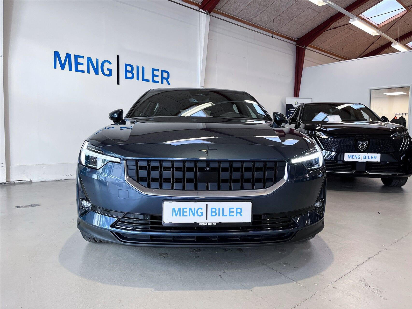 Blå Polestar 2 fra 2023