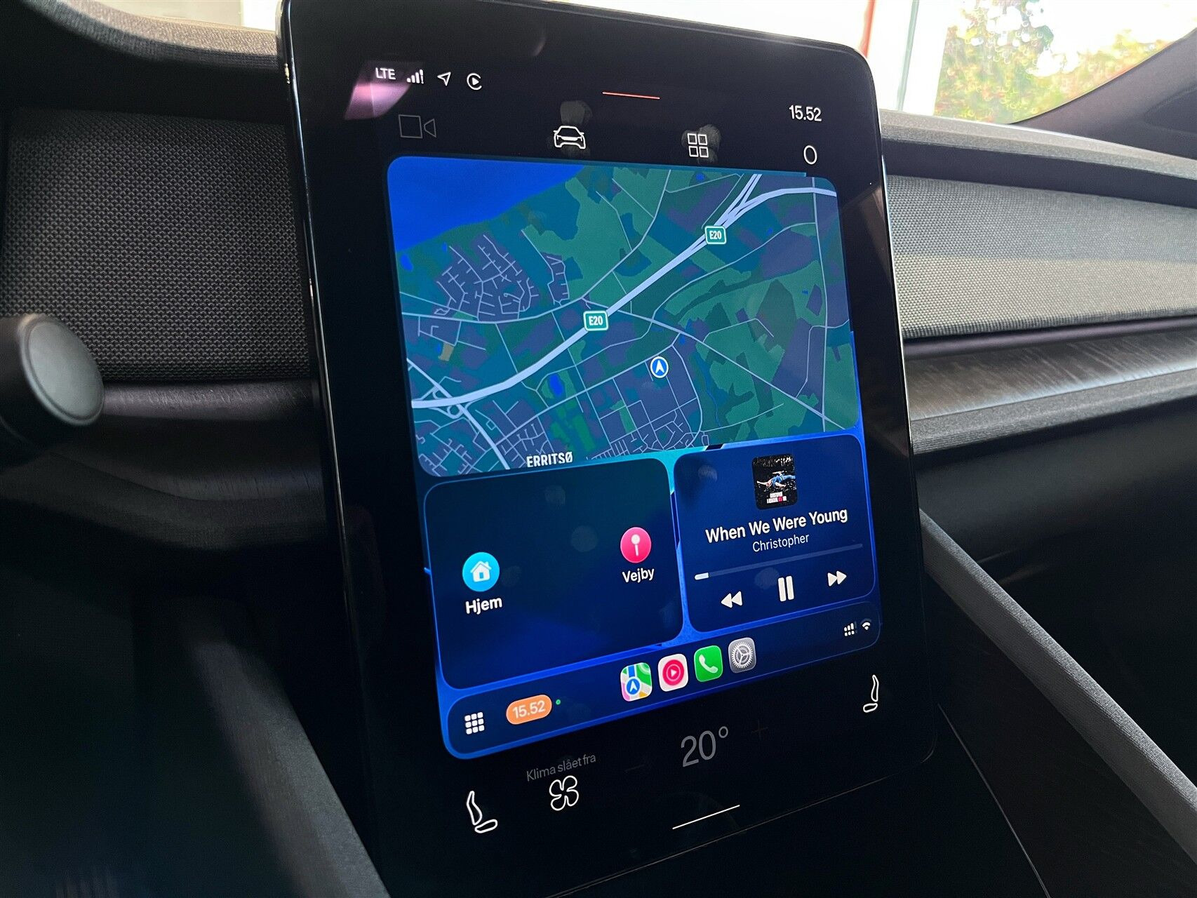 Blå Polestar 2 fra 2023