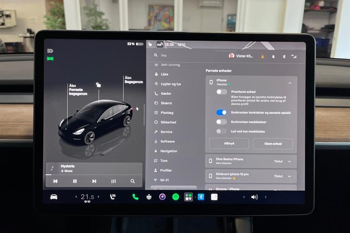 Sort Tesla Model 3 fra 2022