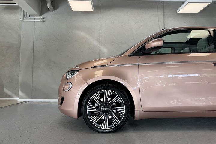 undefined Fiat 500e fra 2024