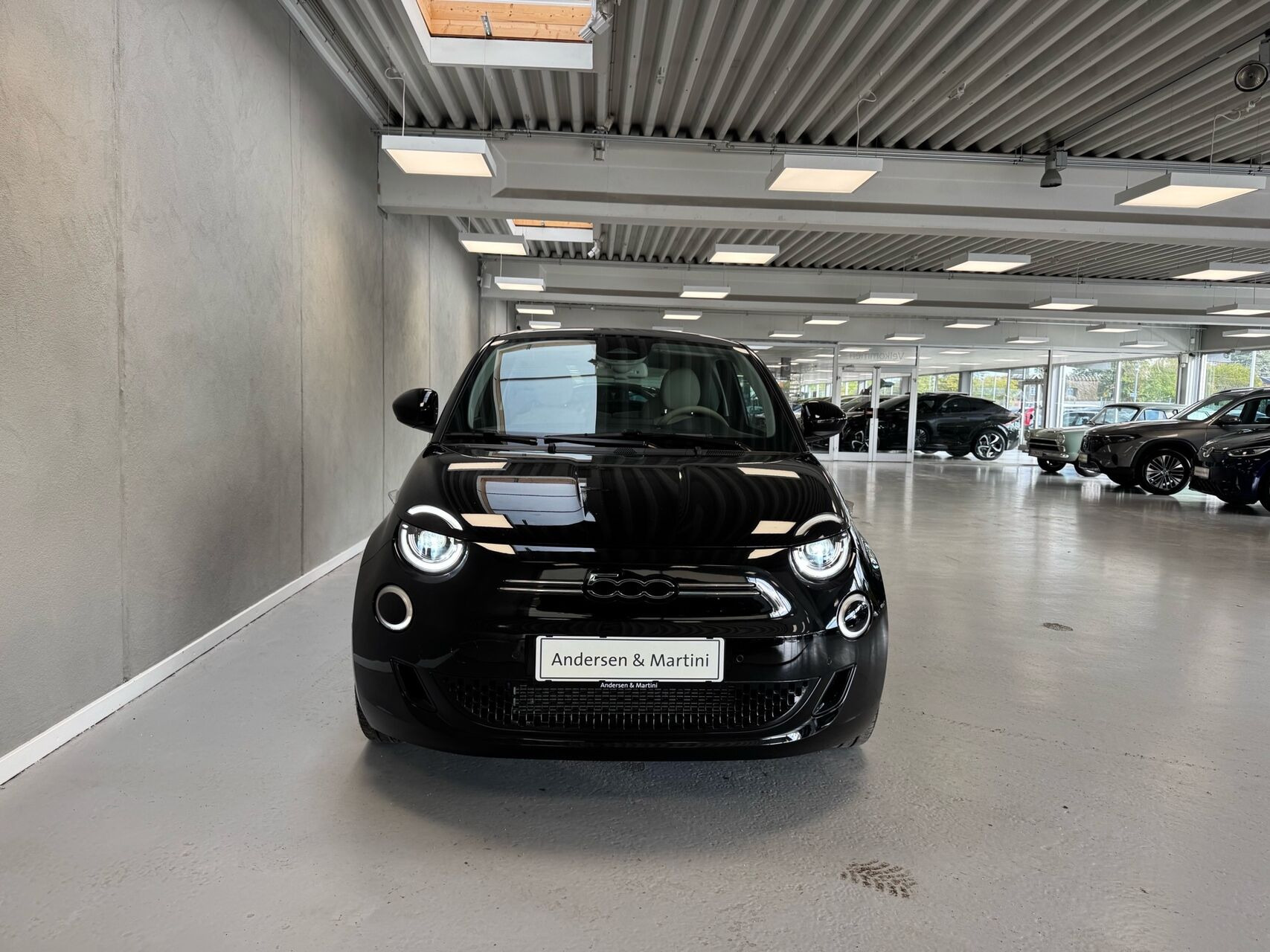 Sort Fiat 500e fra 2024