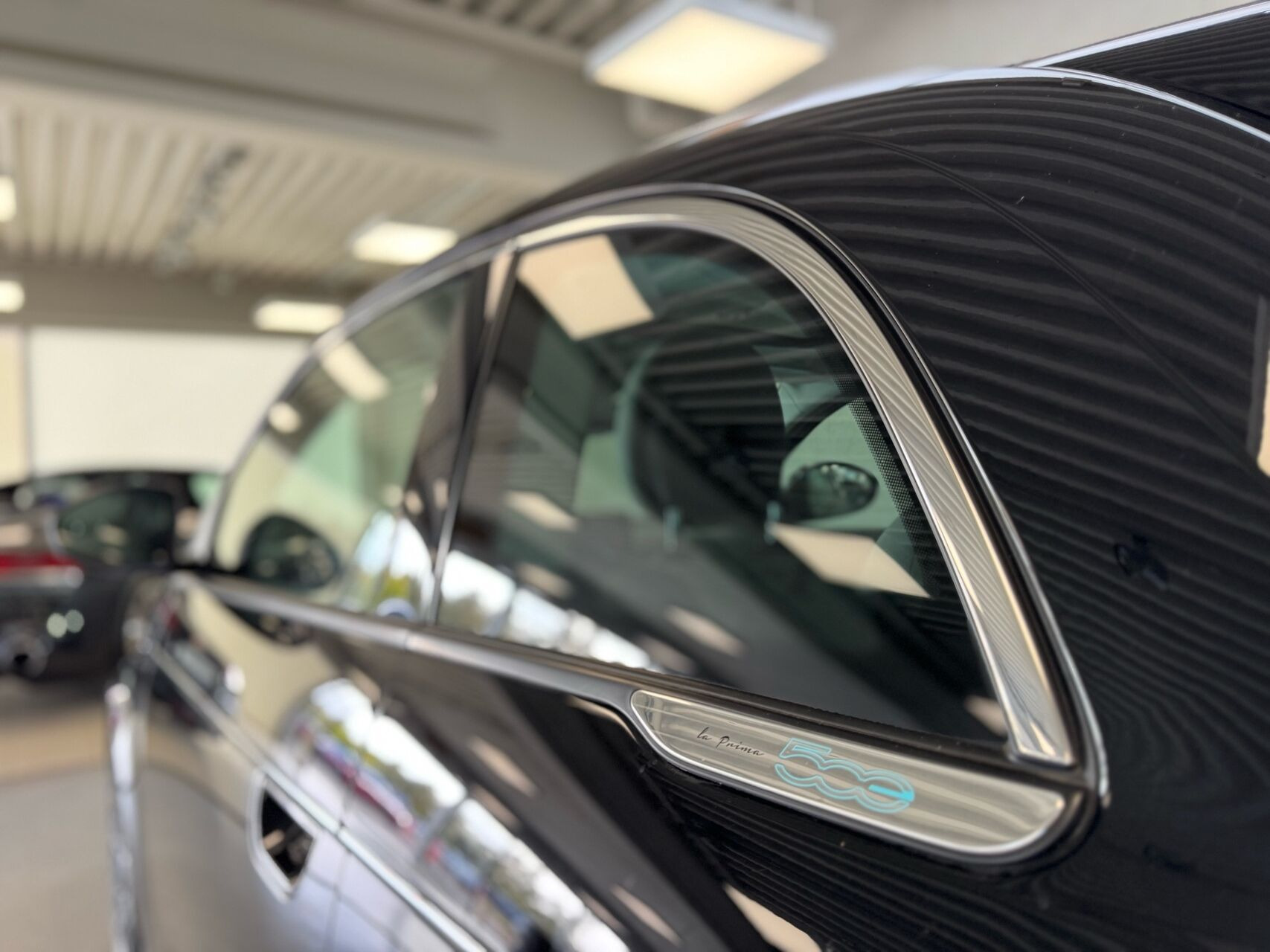 Sort Fiat 500e fra 2024