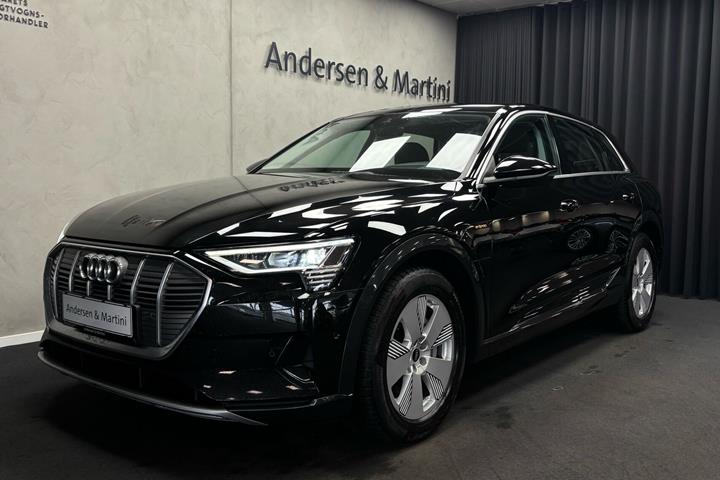 Sort Audi e-tron fra 2023