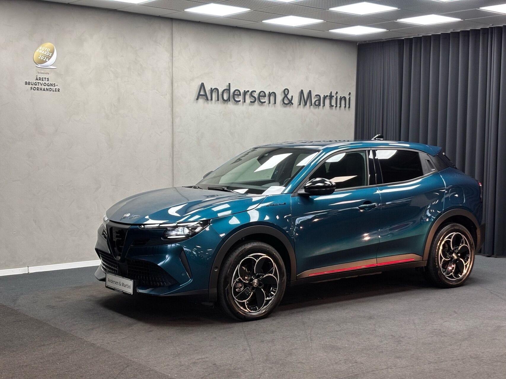 Alfa Romeo Junior EL Speciale 156HK 5d Aut.