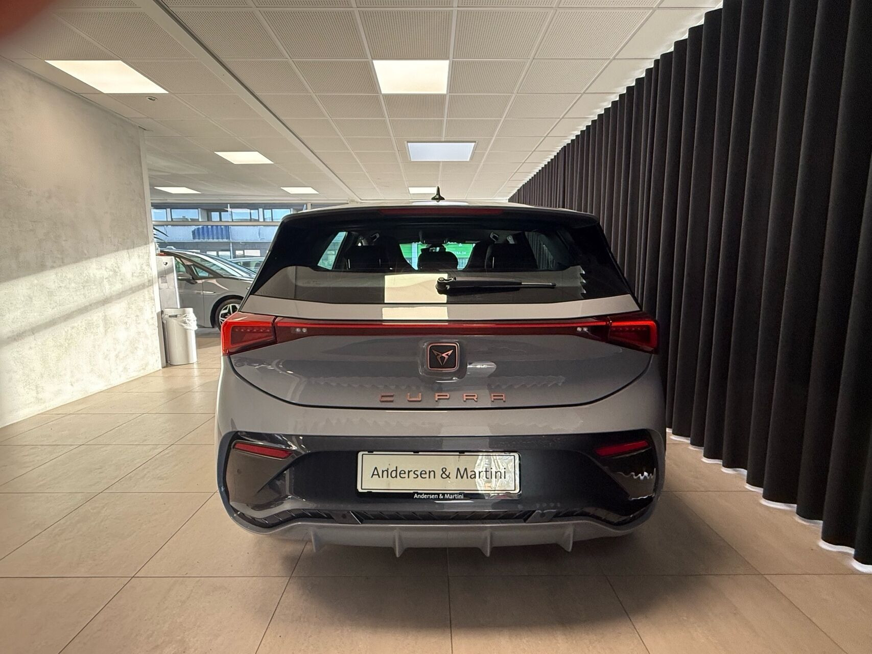 Grå Cupra Born fra 2024