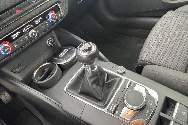 Hvid Audi A3 fra 2019