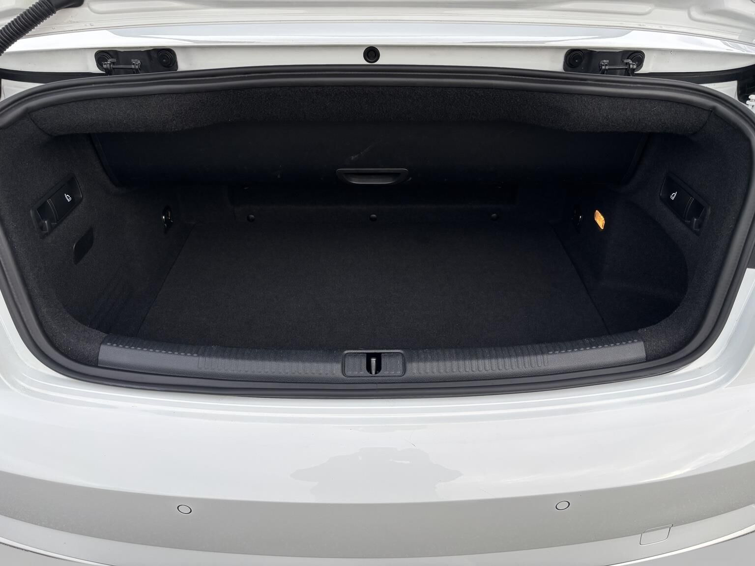 Hvid Audi A3 fra 2019