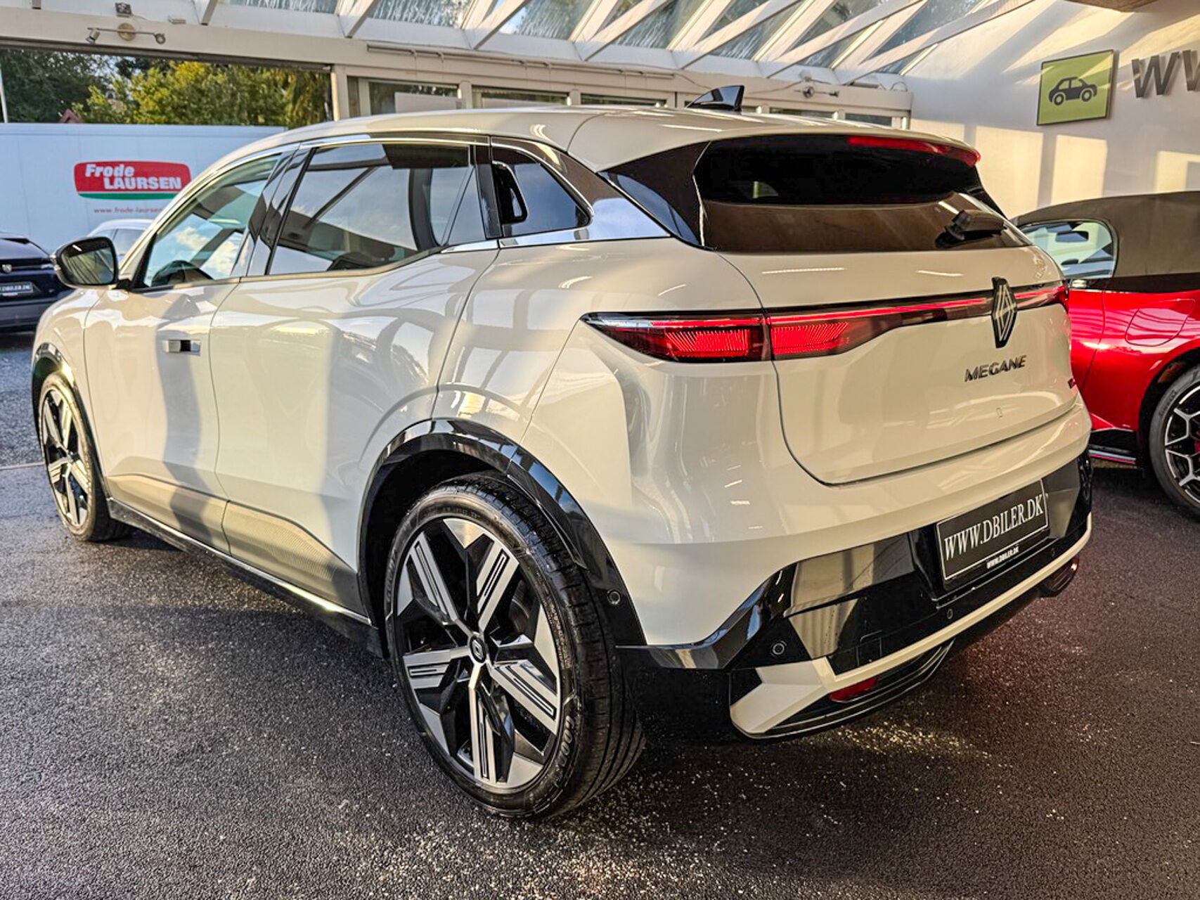 Hvid Renault Mégane fra 2025
