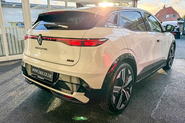 Hvid Renault Mégane fra 2025