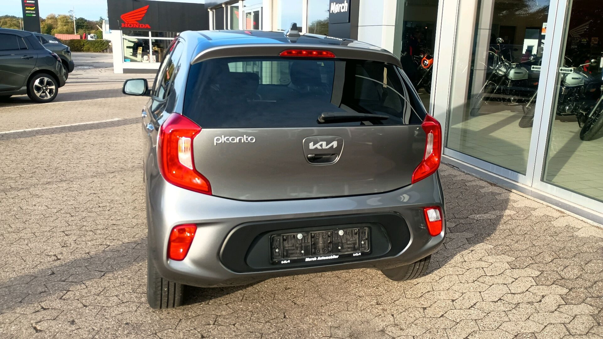 Grå Kia Picanto fra 2024