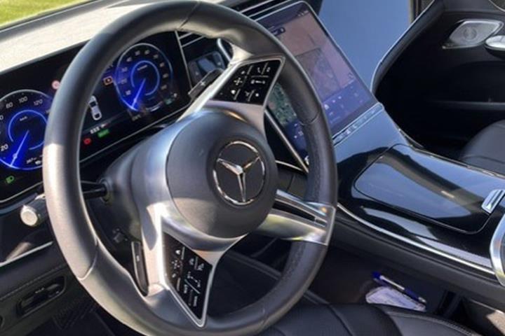 undefined Mercedes EQE300 fra 2024