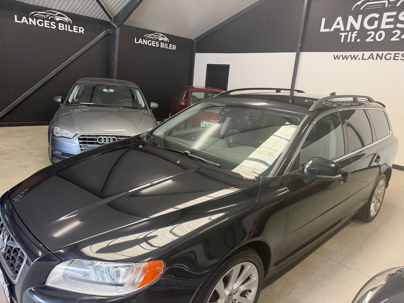 Sort Volvo V70 fra 2013