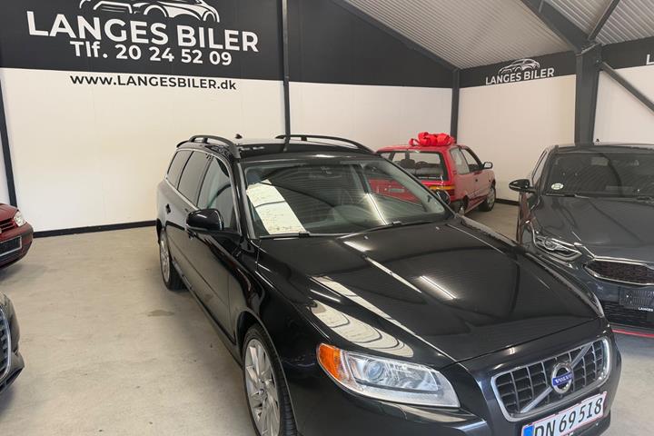 Sort Volvo V70 fra 2013