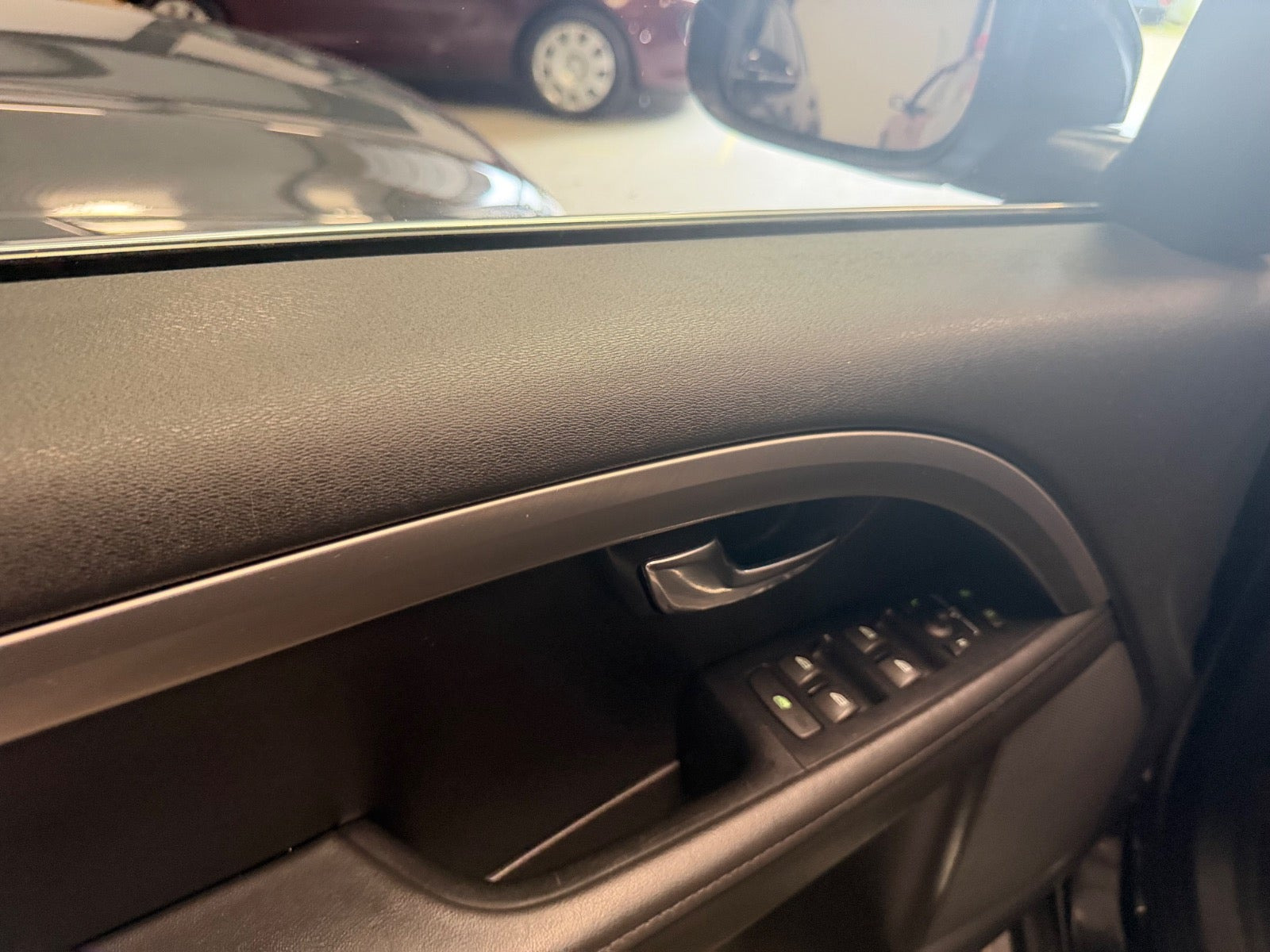 Sort Volvo V70 fra 2013