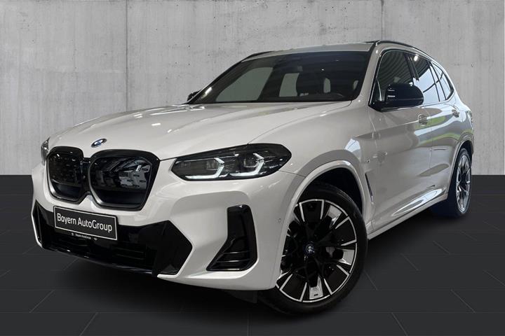 Hvid BMW iX3 fra 2023