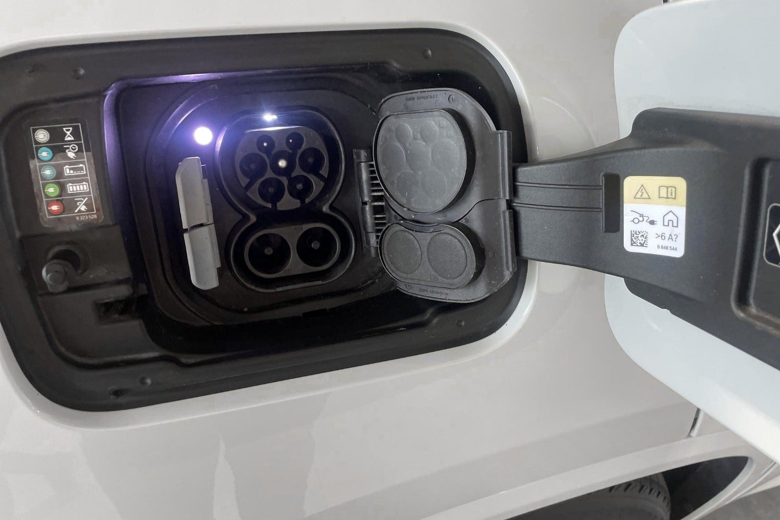 Hvid BMW iX3 fra 2023
