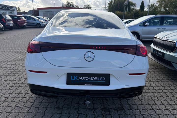 Hvid Mercedes CLA250+ fra 2026