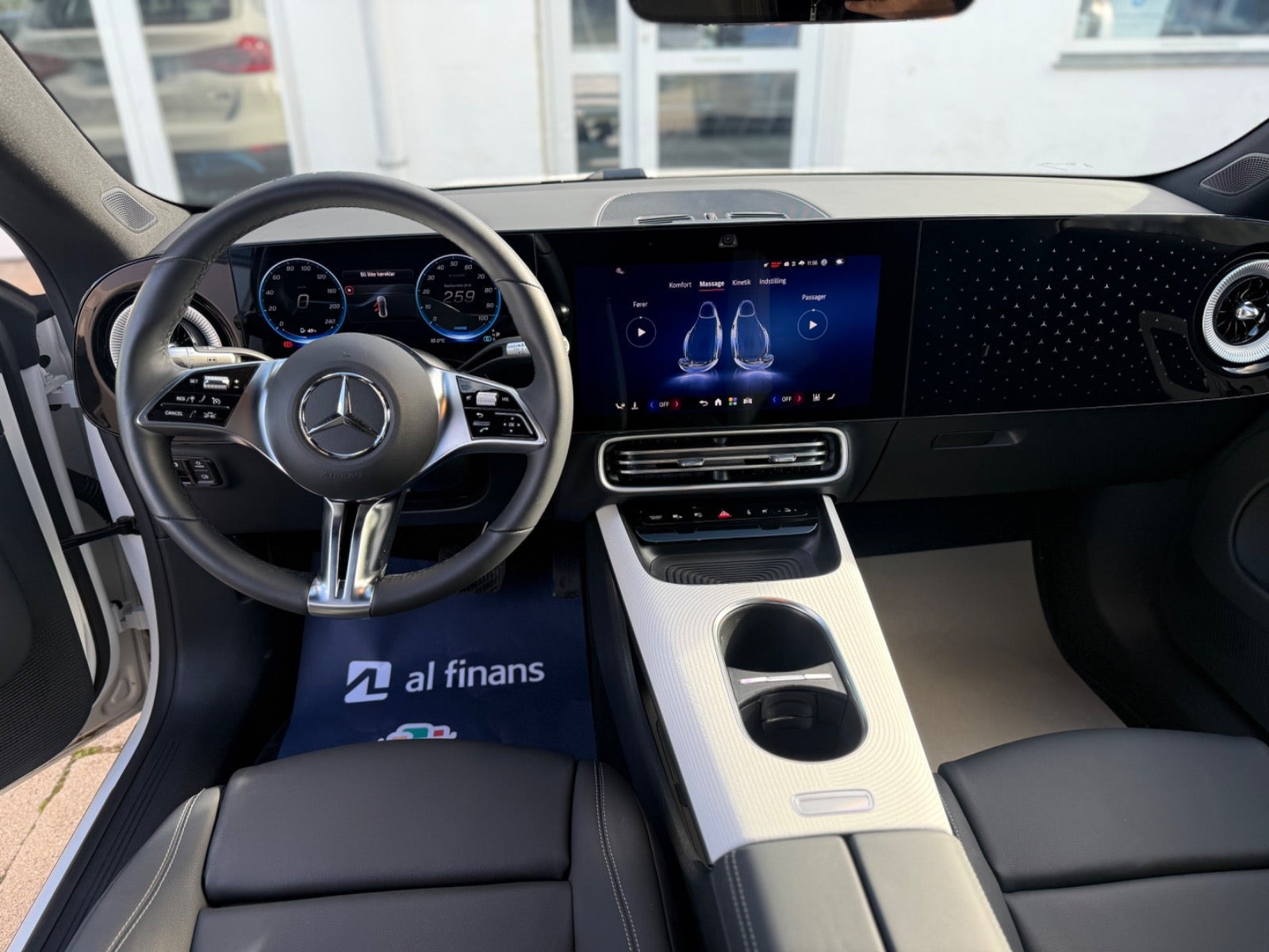 Hvid Mercedes CLA250+ fra 2026