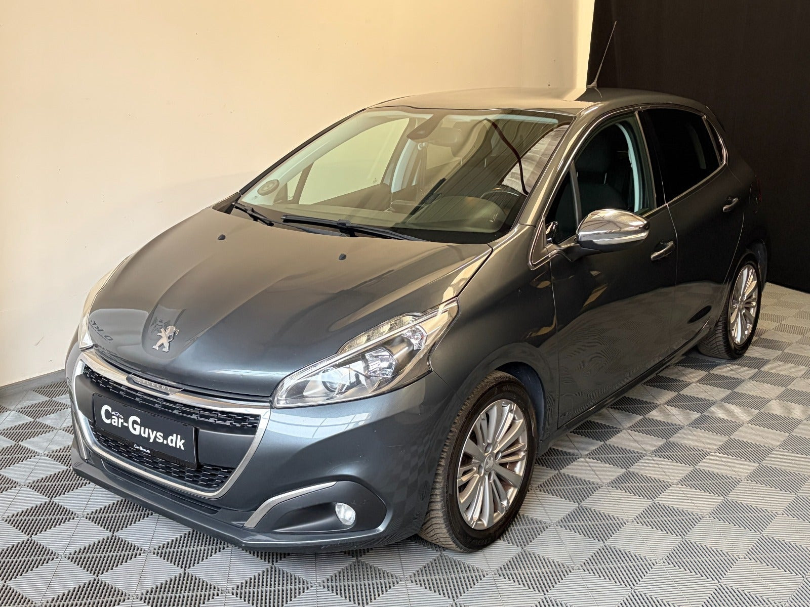 undefined Peugeot 208 fra 2017