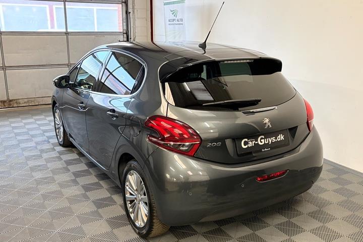 undefined Peugeot 208 fra 2017