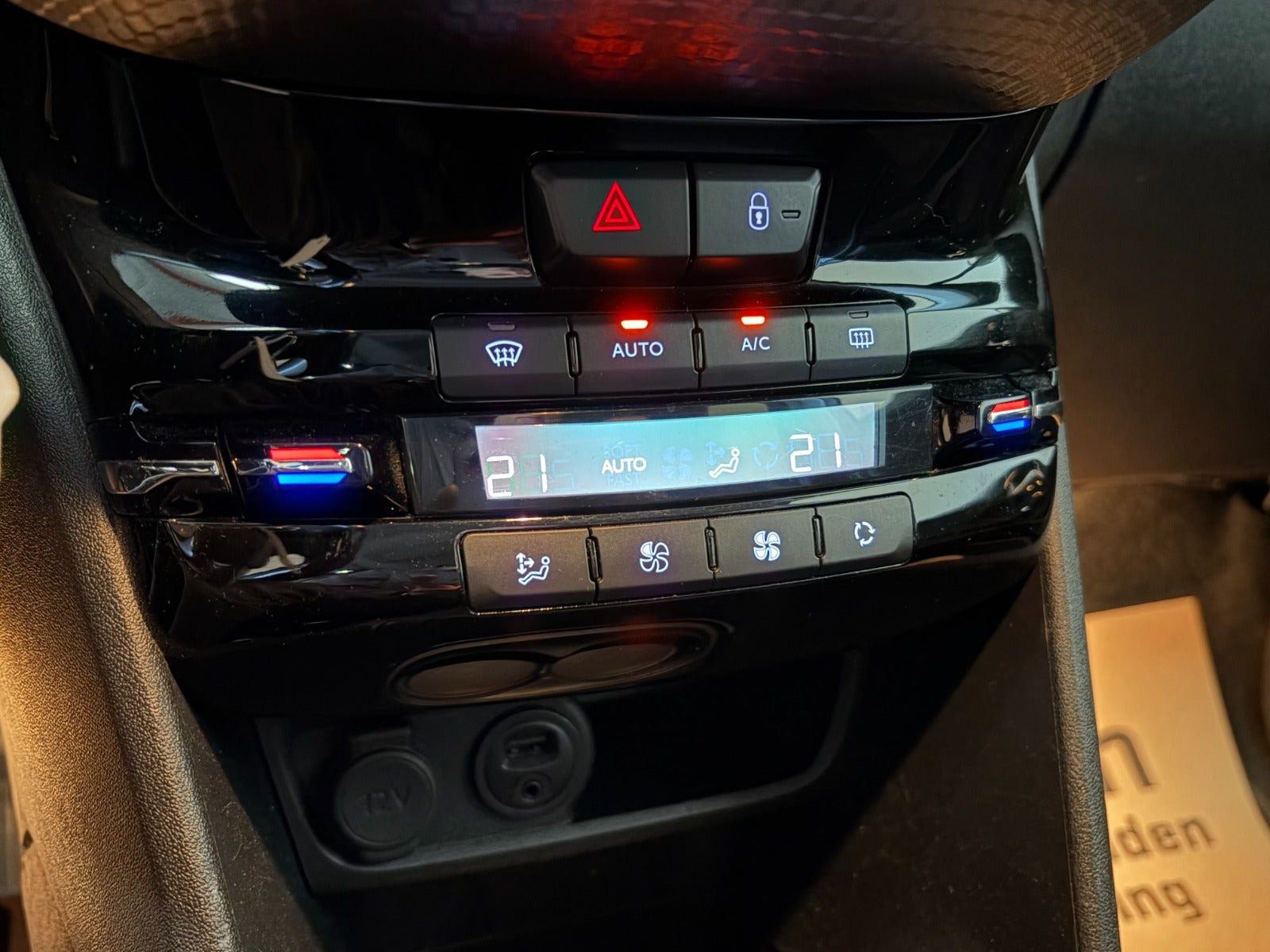 undefined Peugeot 208 fra 2017