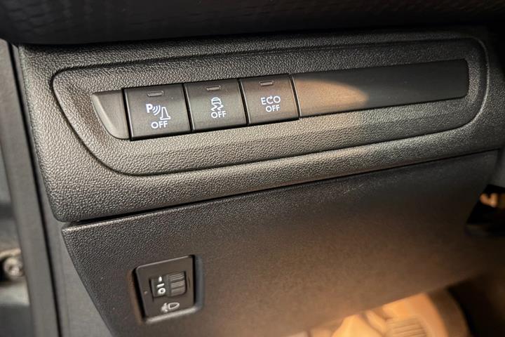 undefined Peugeot 208 fra 2017
