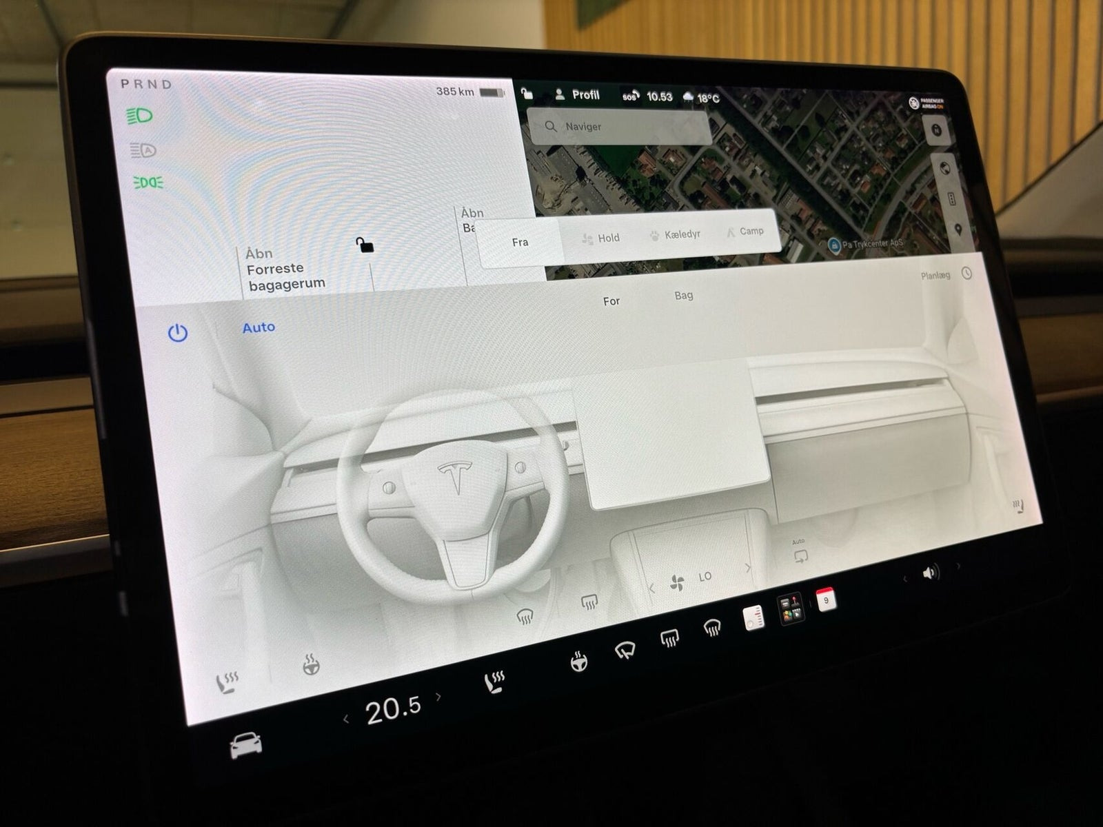 Sort Tesla Model 3 fra 2021