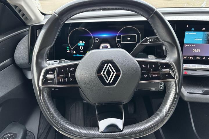 Hvid Renault Megane E-Tech fra 2023