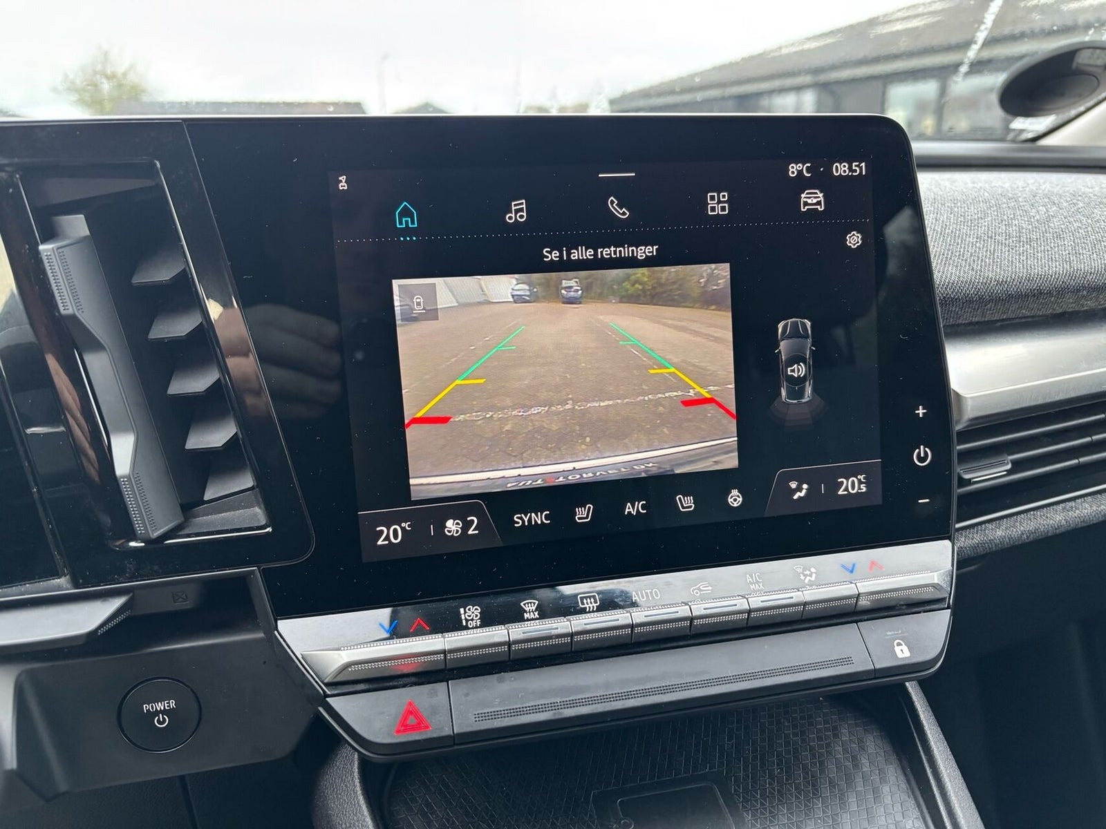 Hvid Renault Megane E-Tech fra 2023