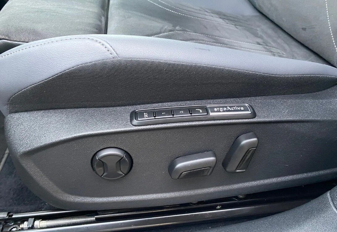 Blå VW ID.4 fra 2023